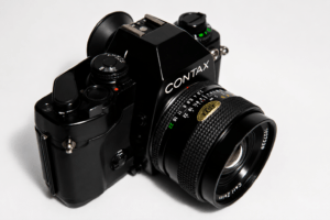 Oscar – Contax 159MM + Carl Zeiss Distagon T 35mm f2.8 - 1 Oscar - Contax 159MM + Carl Zeiss Distagon T* 35mm f/2.8